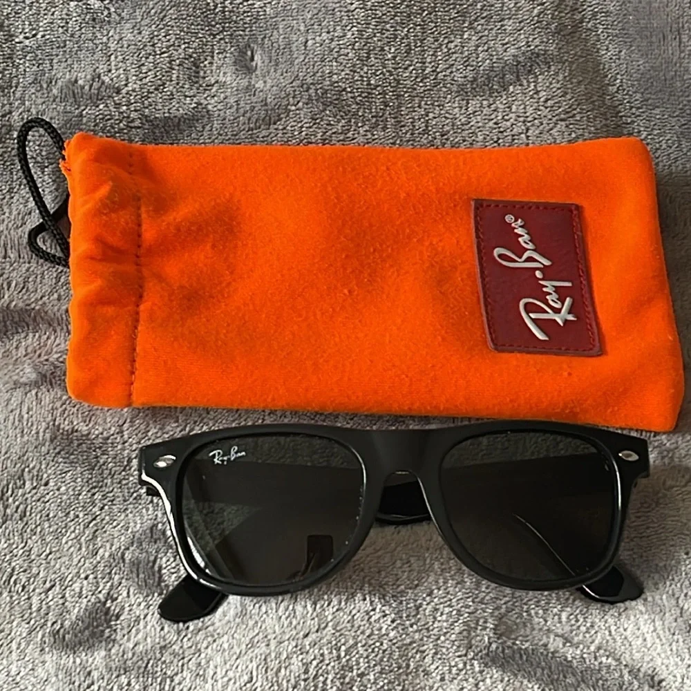 KIDS Ray-Ban SUNGLASSES